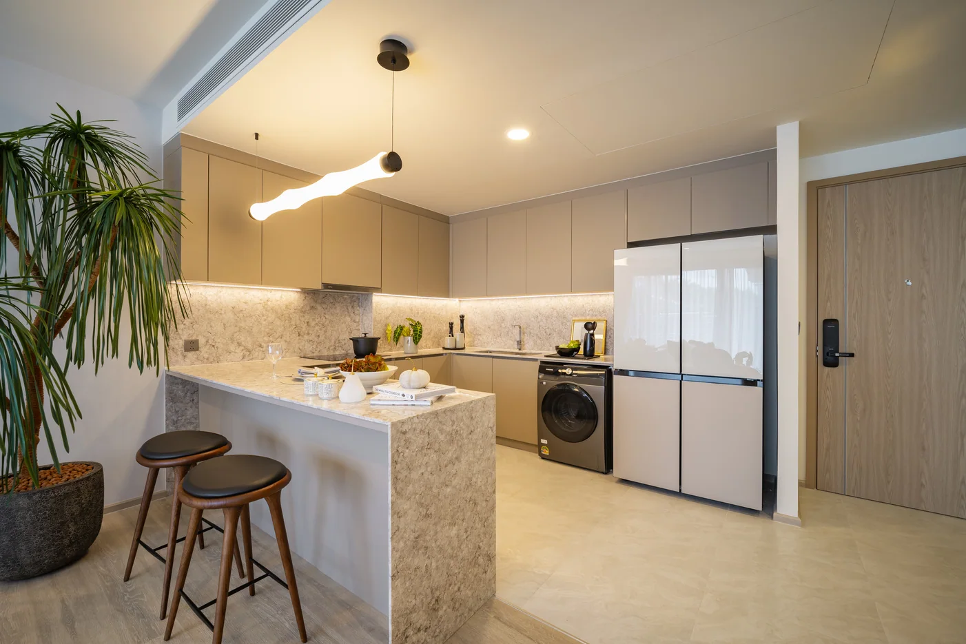 PYNN Soonvijai: Kitchen and fitted cabinetry