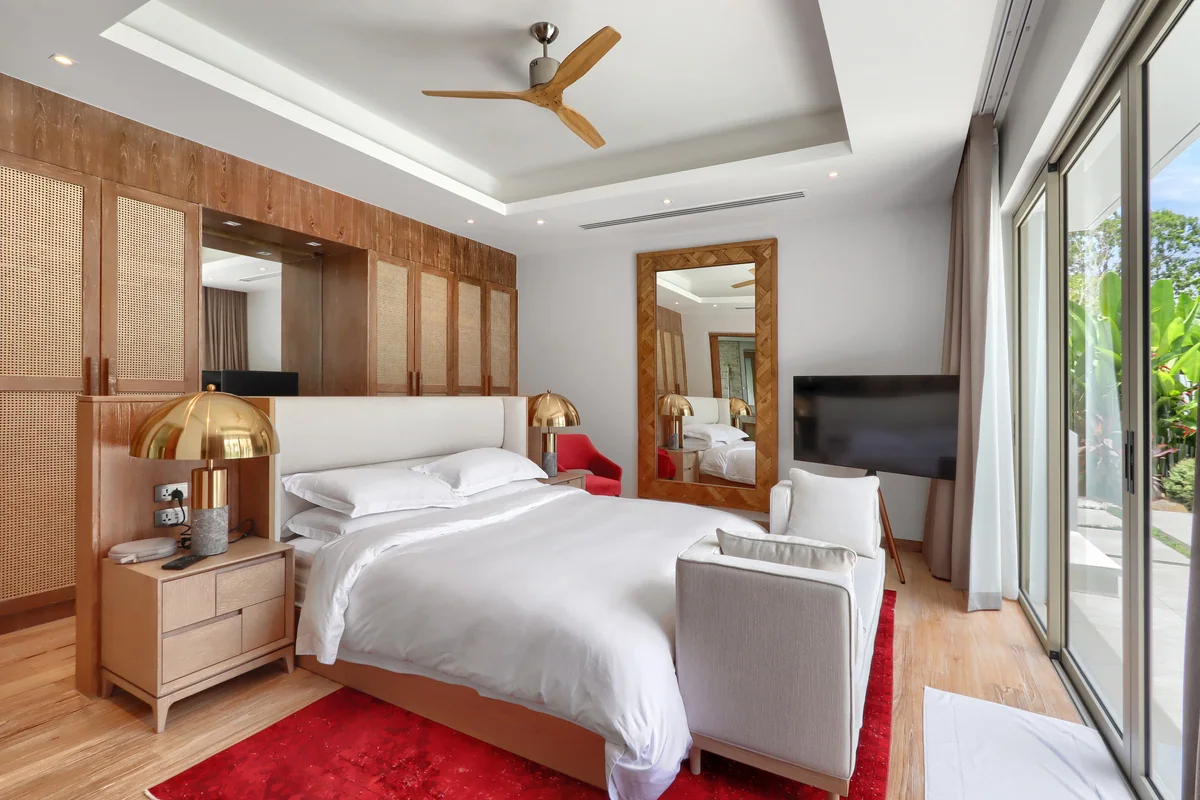 Botanica Lakeside 2: Bedroom interior