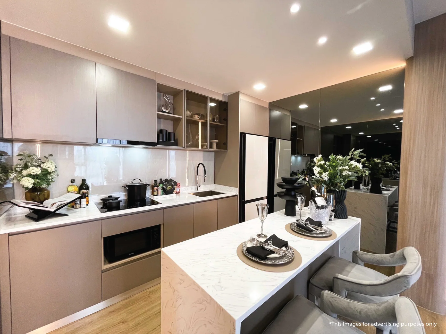 Aquarous Jomtien: Kitchen and fitted cabinetry