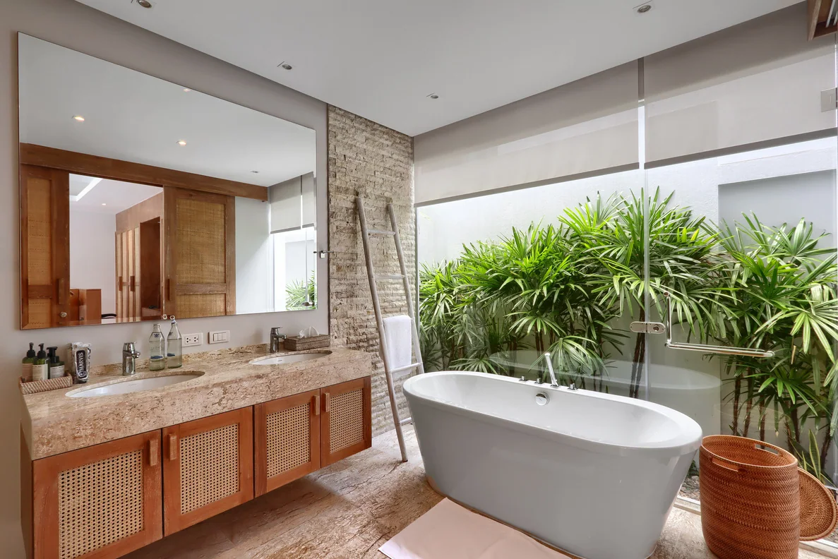 Botanica Lakeside 2: Bathroom interior