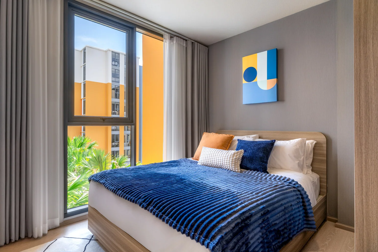 THE BASE Rise: Bedroom interior