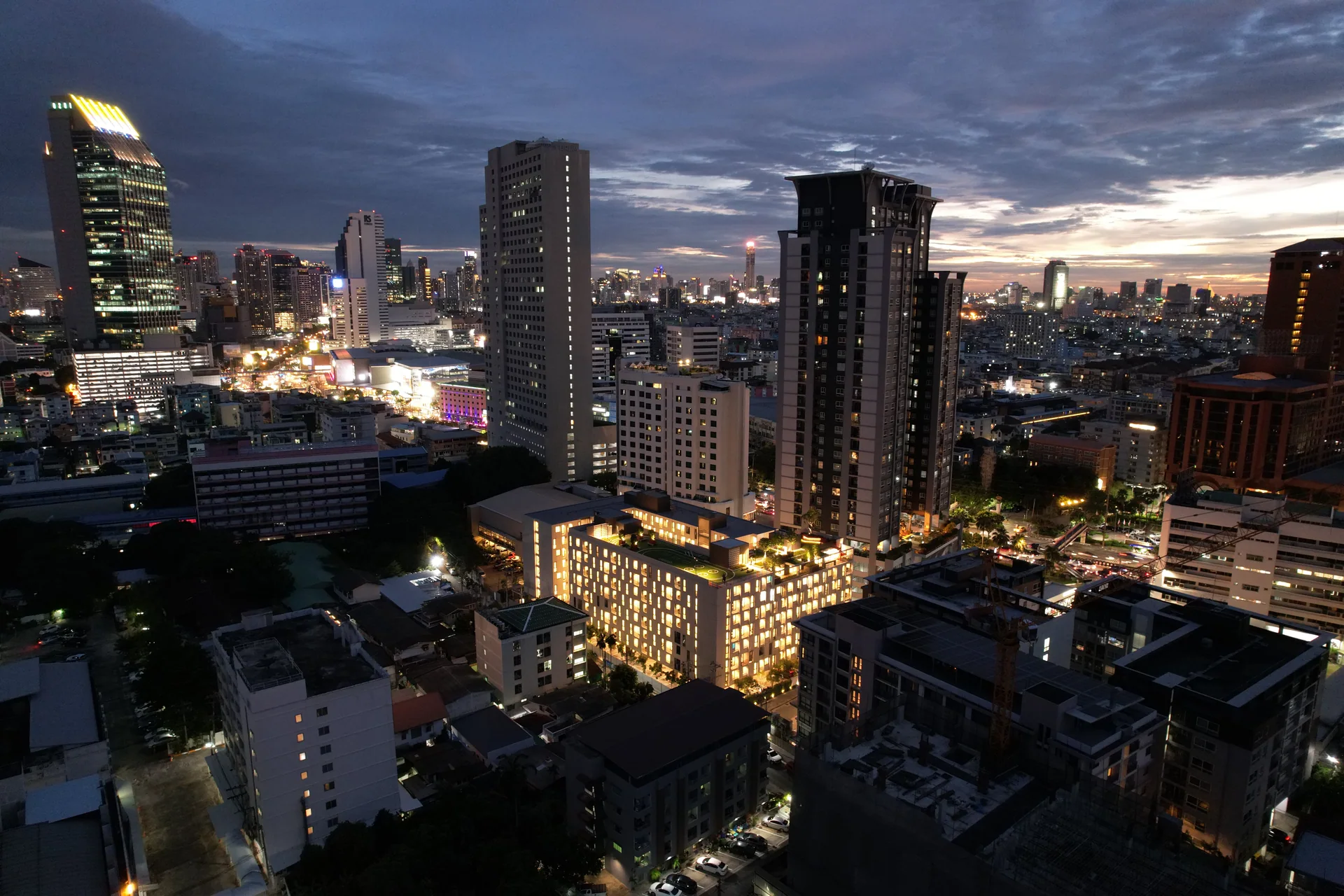 Quintara MHy'GEN Ratchada-Huai Khwang exterior
